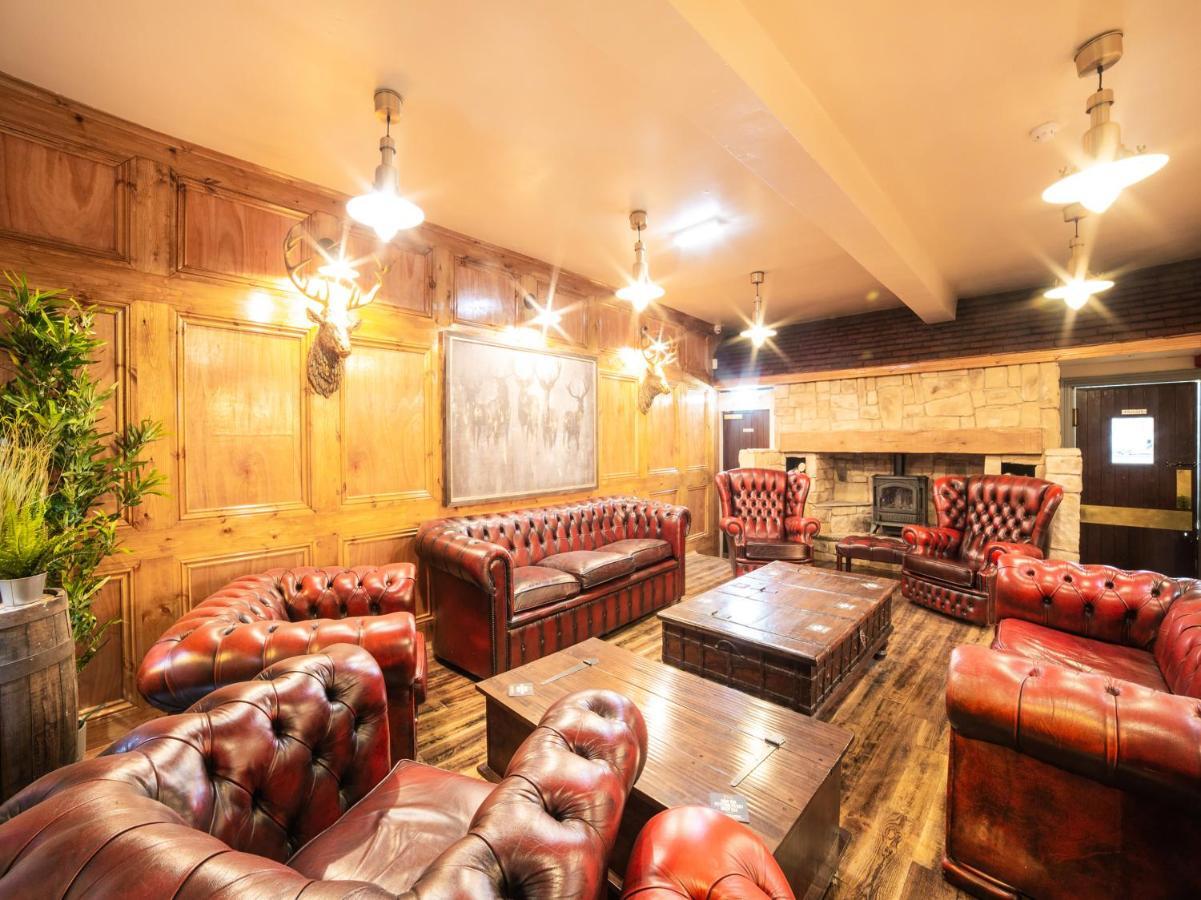 Churchill'S Hotel Wombwell Экстерьер фото