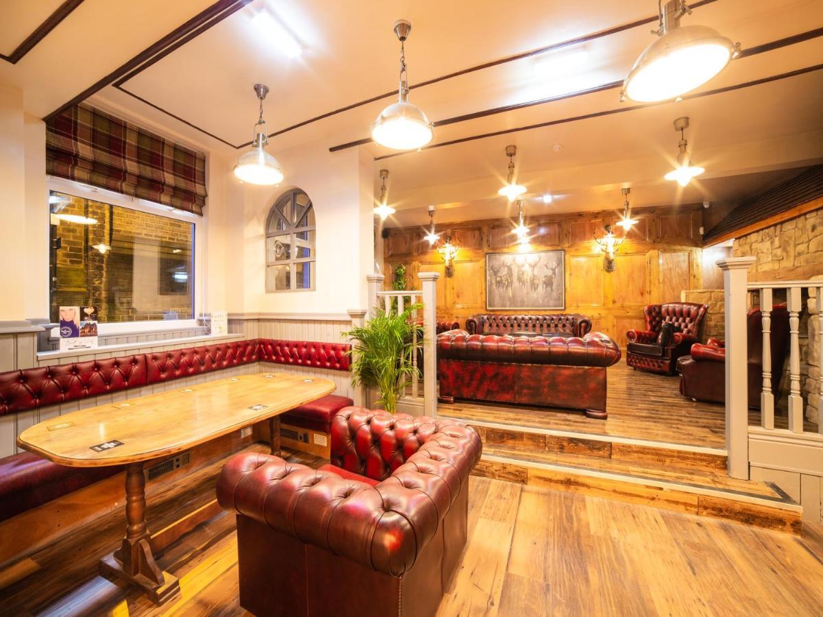 Churchill'S Hotel Wombwell Экстерьер фото