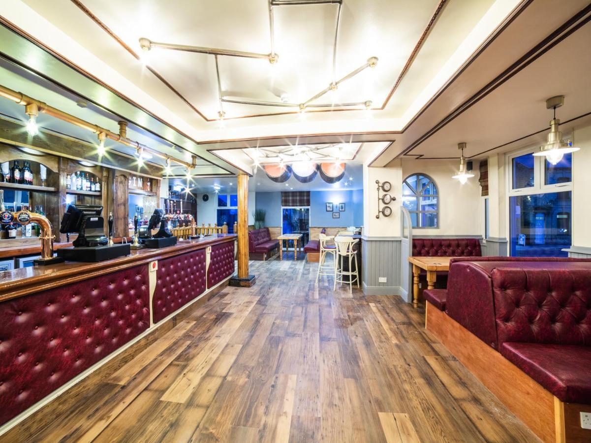 Churchill'S Hotel Wombwell Экстерьер фото