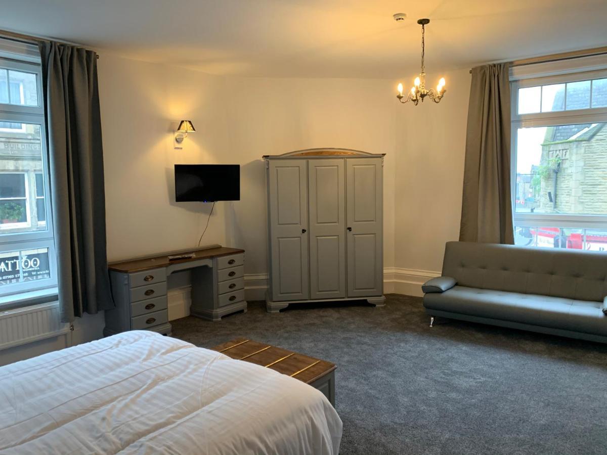 Churchill'S Hotel Wombwell Экстерьер фото